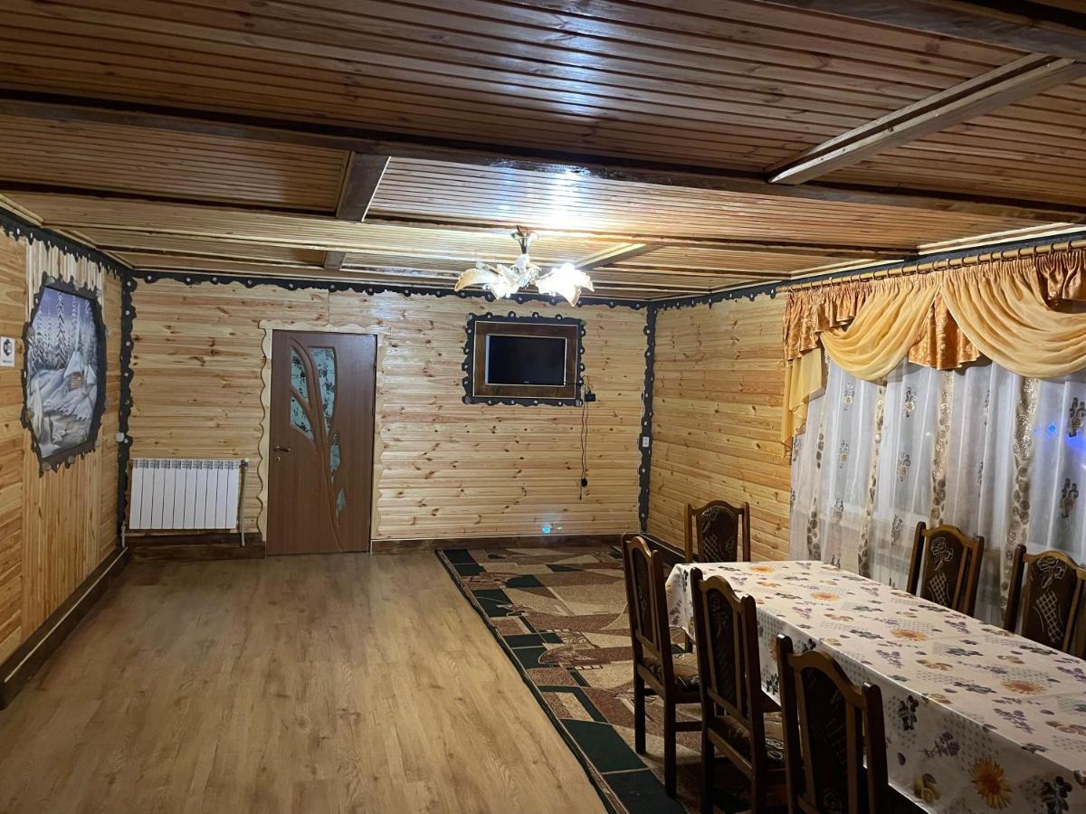 Hirska Vatra Villa Slavske Exteriör bild